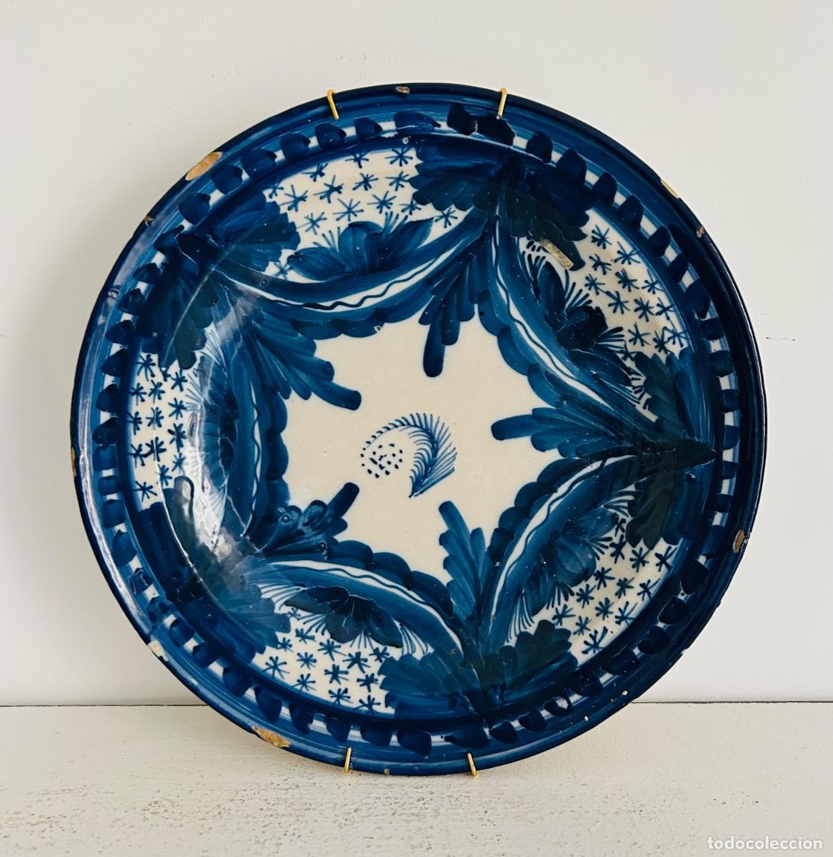 Antig&uuml;edades: Plato Antiguo de Manises. Siglo XIX - Foto 1