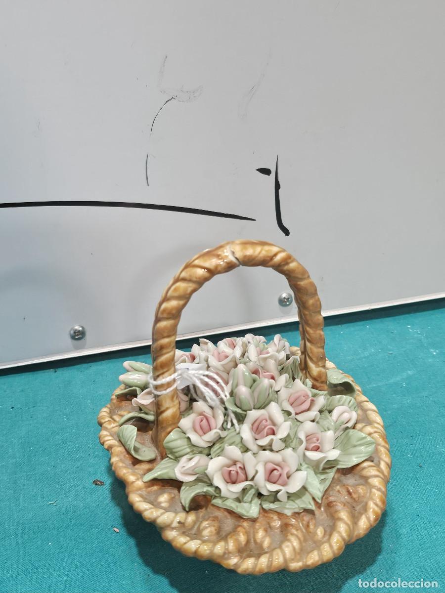 Antig&uuml;edades: cesto de porcelan antigua - Foto 1