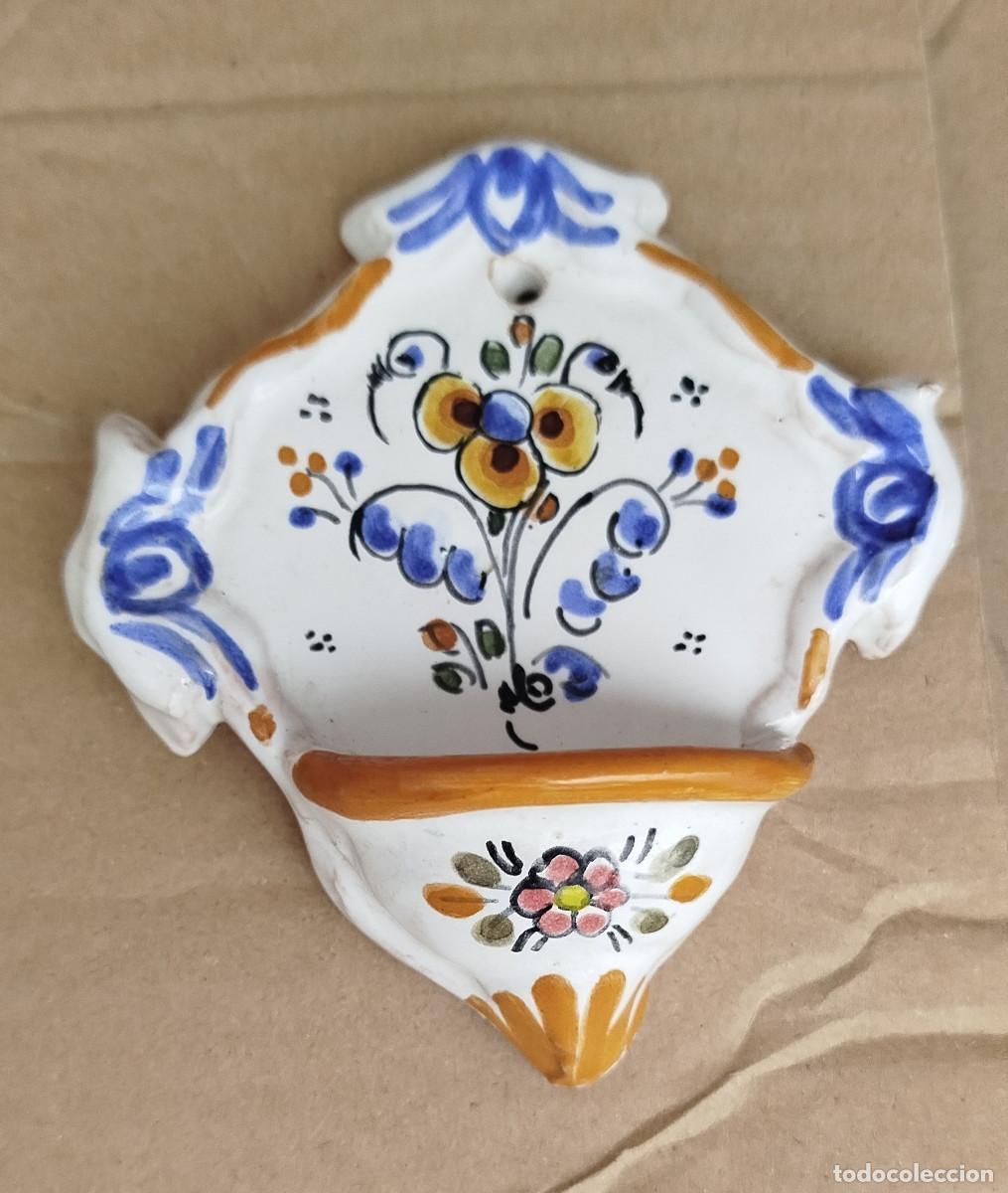 Antig&uuml;edades: Benditera cer&aacute;mica flores - Foto 1