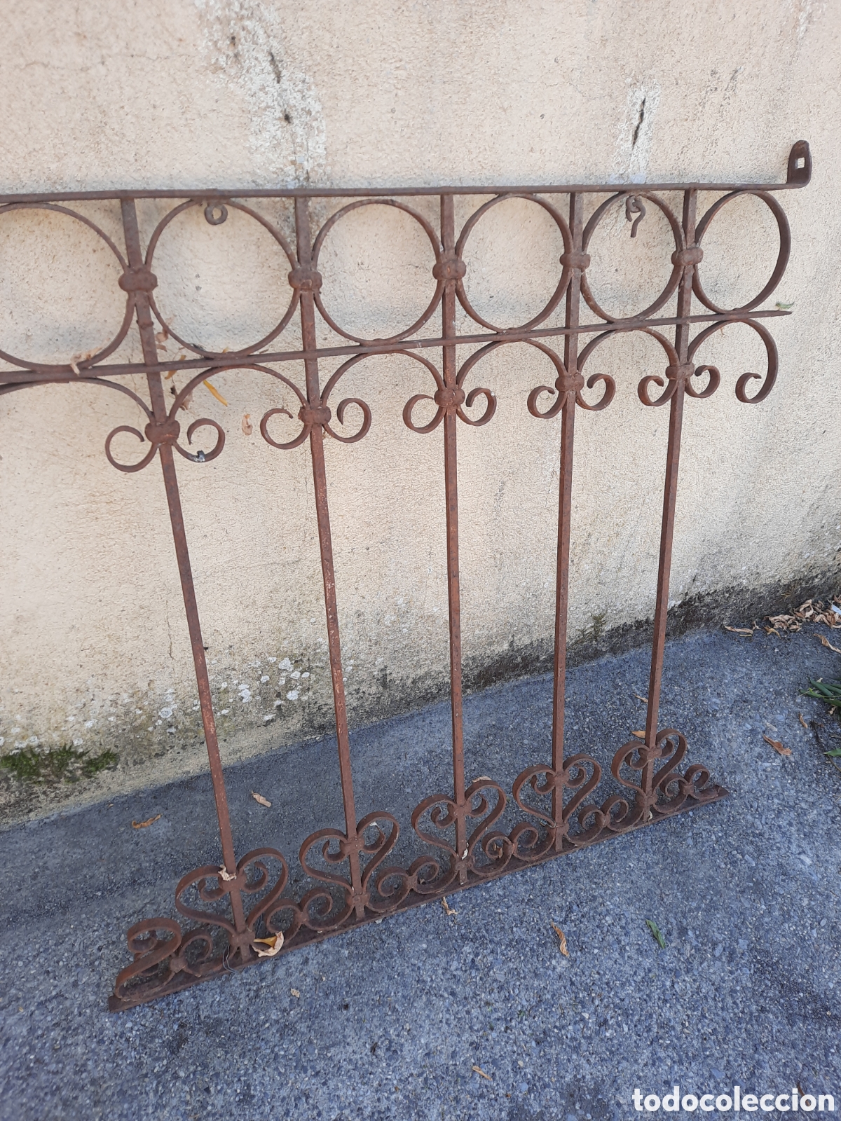 Antig&uuml;edades: Reja antigua de hierro - Foto 1