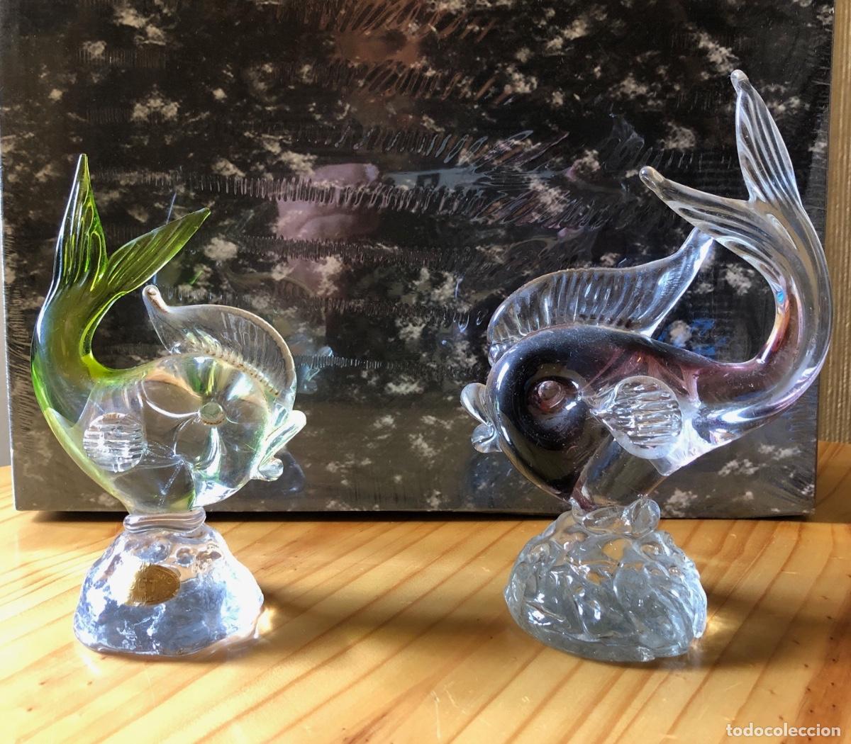 Antig&uuml;edades: DOS FIGURAS DE CRISTAL DE MURANO CON FORMA DE PEZ - Foto 2