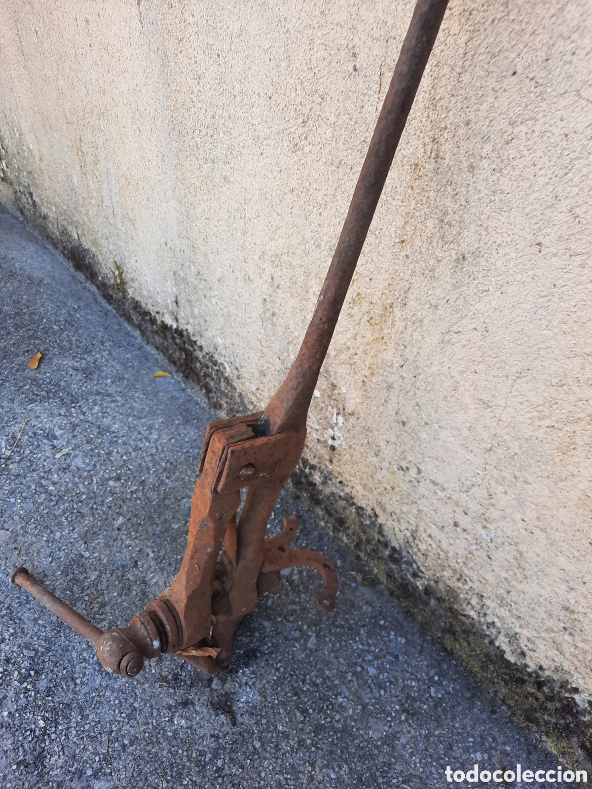 Antig&uuml;edades: Torno antiguo de herrero - Foto 2