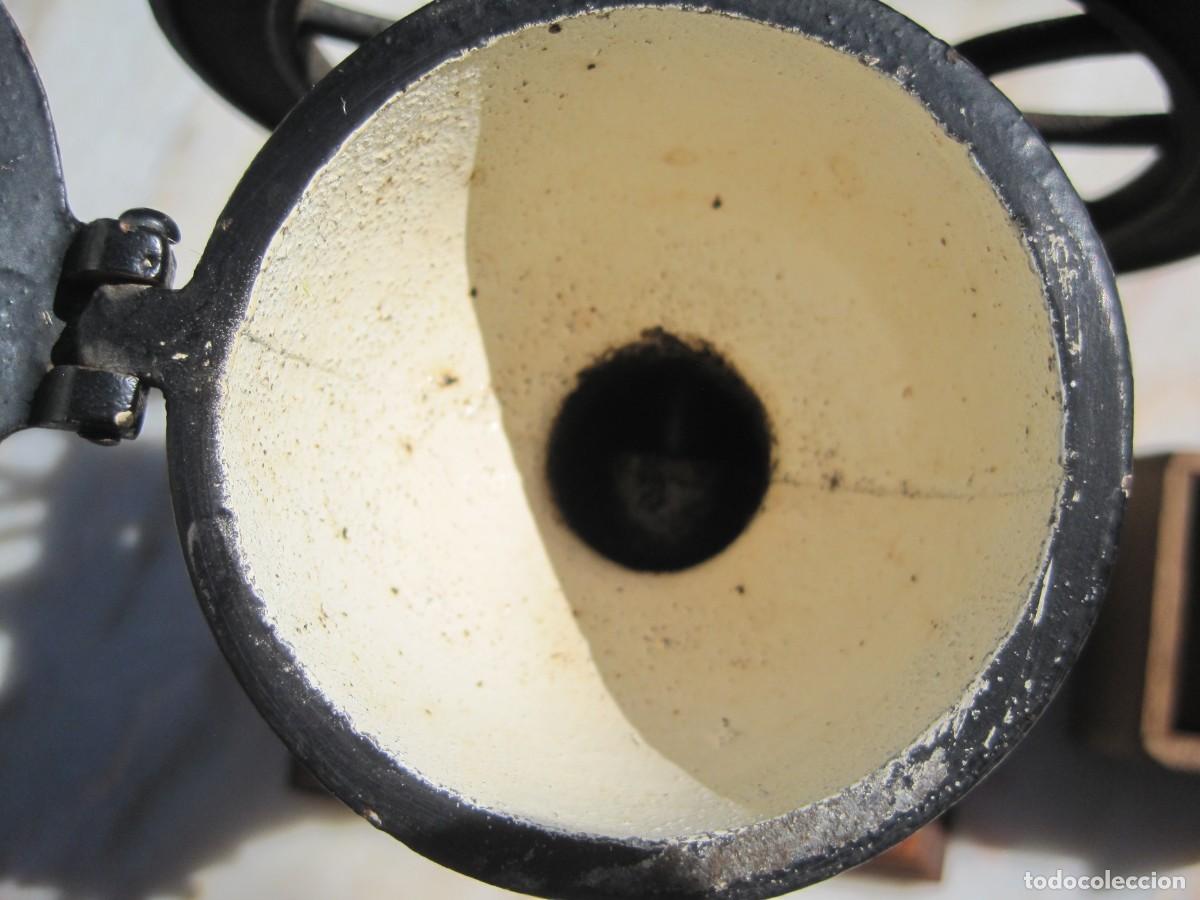 Antig&uuml;edades: MOLINILLO DE CAF&Eacute; CON RUEDA - MARCA ELMA - HIERRO Y MADERA - Foto 12