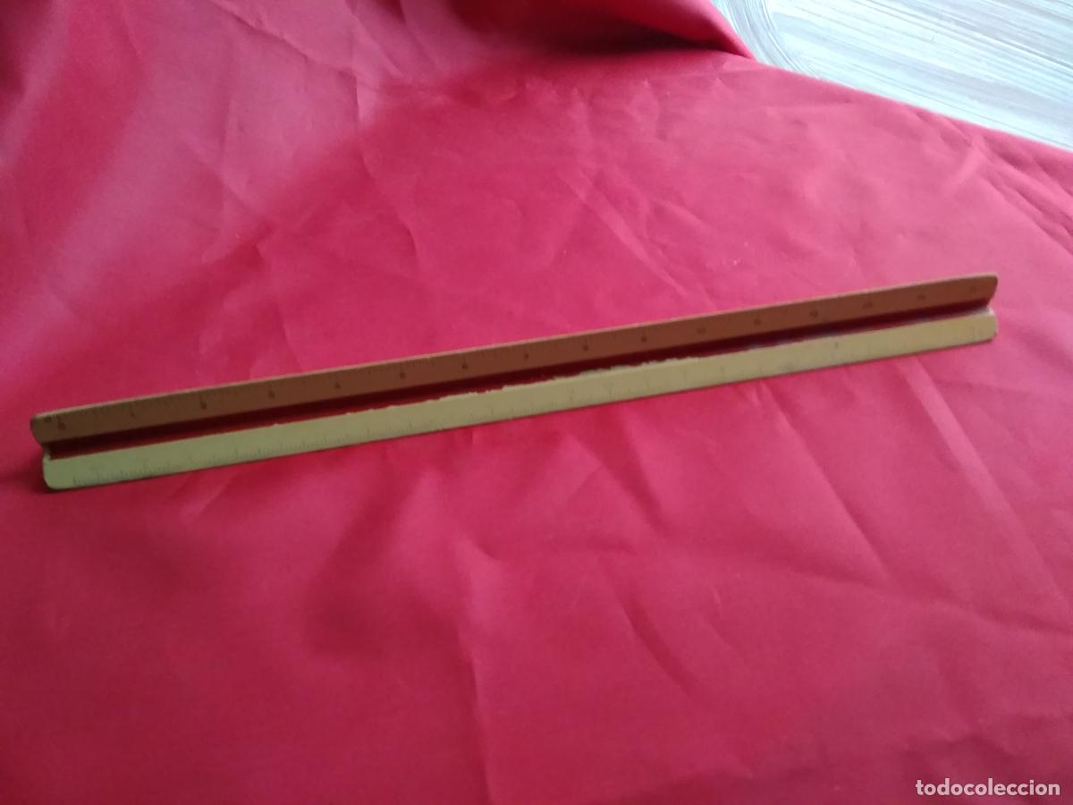 Antig&uuml;edades: Regla escal&iacute;metro triangular. Caja T&eacute;cnica - Foto 1