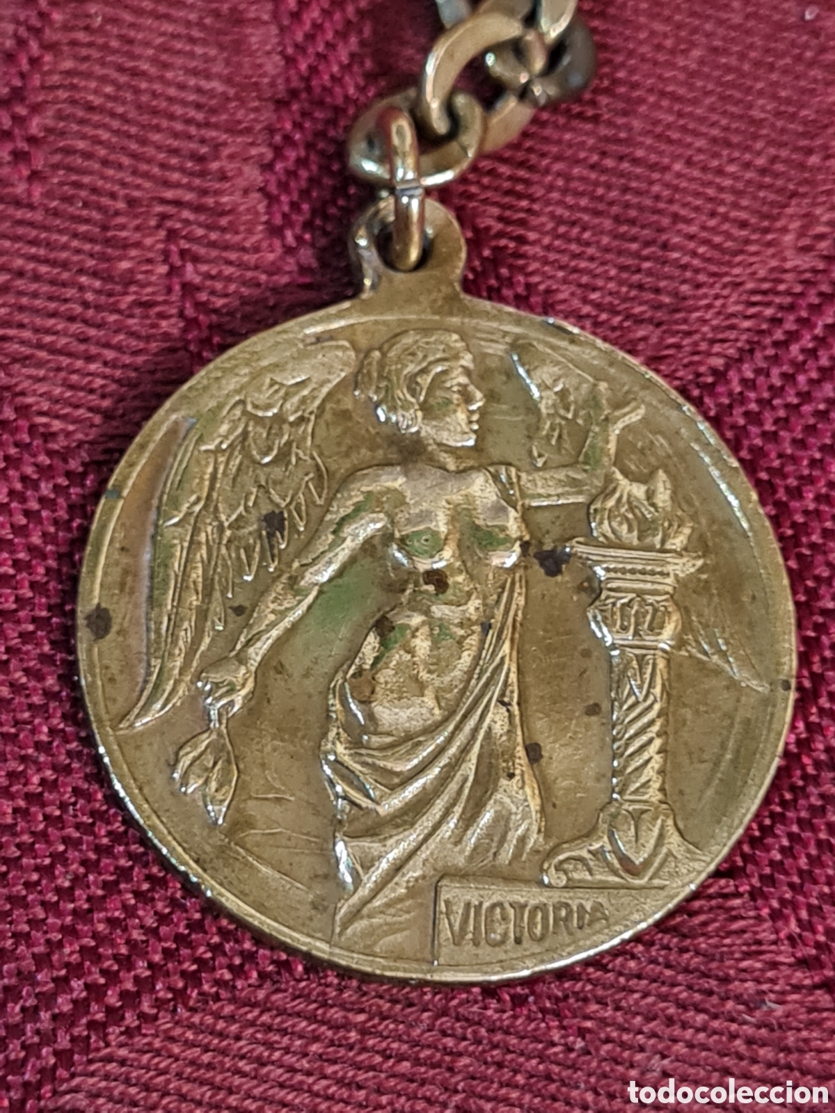 Antig&uuml;edades: Antigua medalla a la Victoria - Foto 1