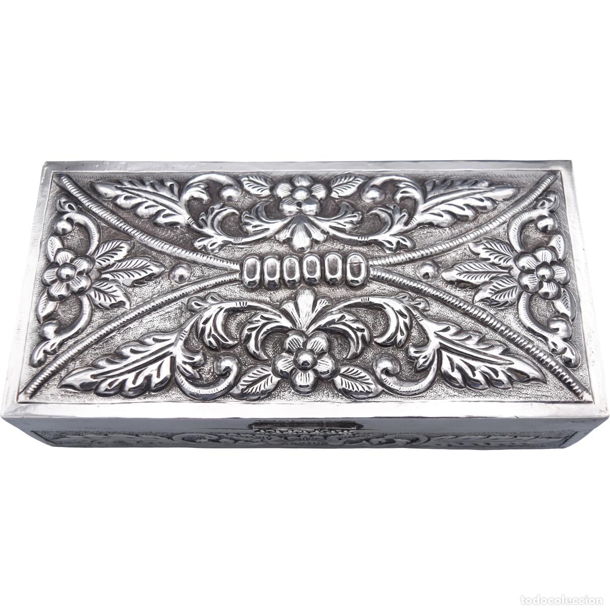 Antig&uuml;edades: Plata - Caja de gran tama&ntilde;o - Foto 2