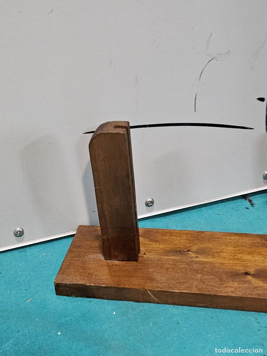 Antig&uuml;edades: portafotos de madera - Foto 2