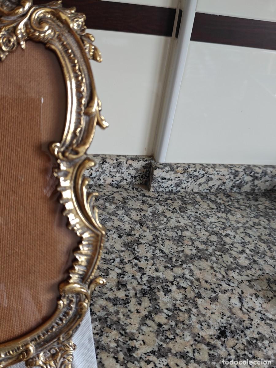 Antig&uuml;edades: Portafotos marco bronce - Foto 5