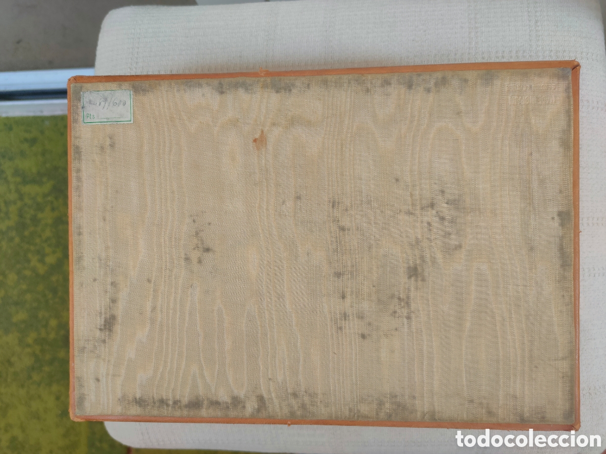 Antig&uuml;edades: Caja de madera y piel. - Foto 8