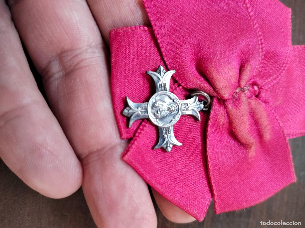 Antig&uuml;edades: Peque&ntilde;a cruz del. Apostolado del Coraz&oacute;n de Jes&uacute;s. - Foto 2