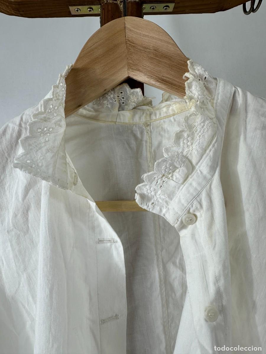 Antig&uuml;edades: Antigua camisa de algod&oacute;n con bordado ingl&eacute;s - Foto 2