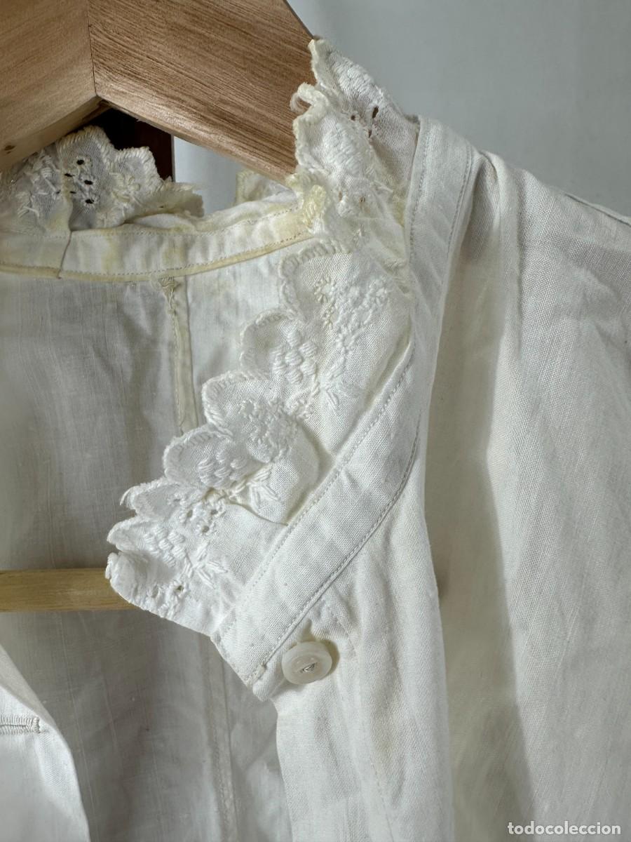 Antig&uuml;edades: Antigua camisa de algod&oacute;n con bordado ingl&eacute;s - Foto 3