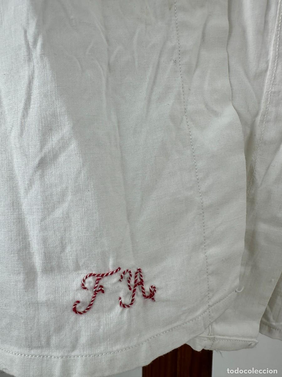 Antig&uuml;edades: Antigua camisa de algod&oacute;n con bordado ingl&eacute;s - Foto 4