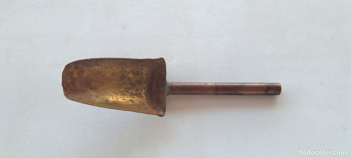 Antiques: ANTIGUO Y PRECIOSO MEDIDOR DE AZAFRAN DE LA MANCHA - EN METAL - LATON - PIEZA MUY RARA - DE MUSEO -