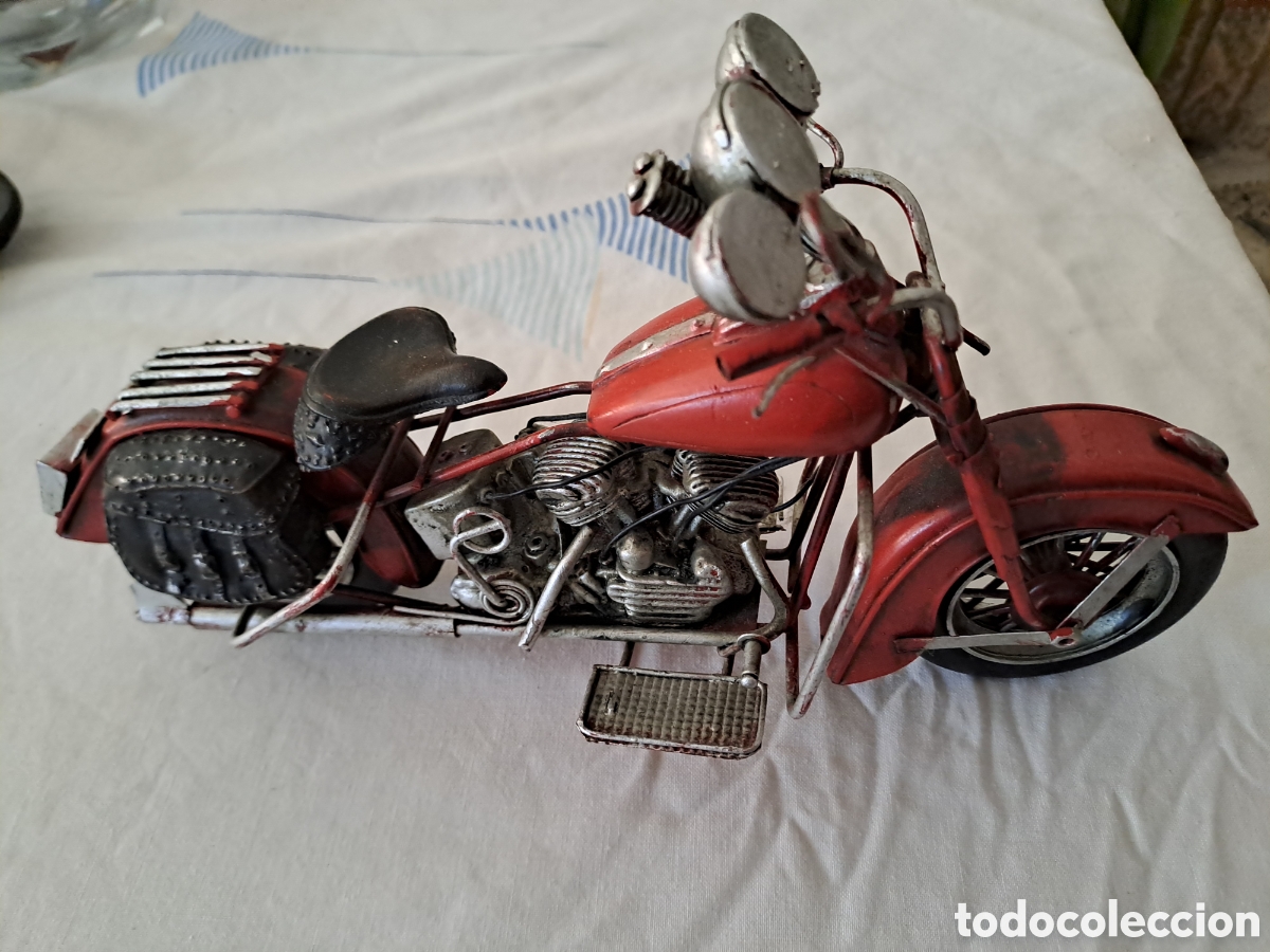 Antig&uuml;edades: Harley davidson roja miniatura - Foto 1