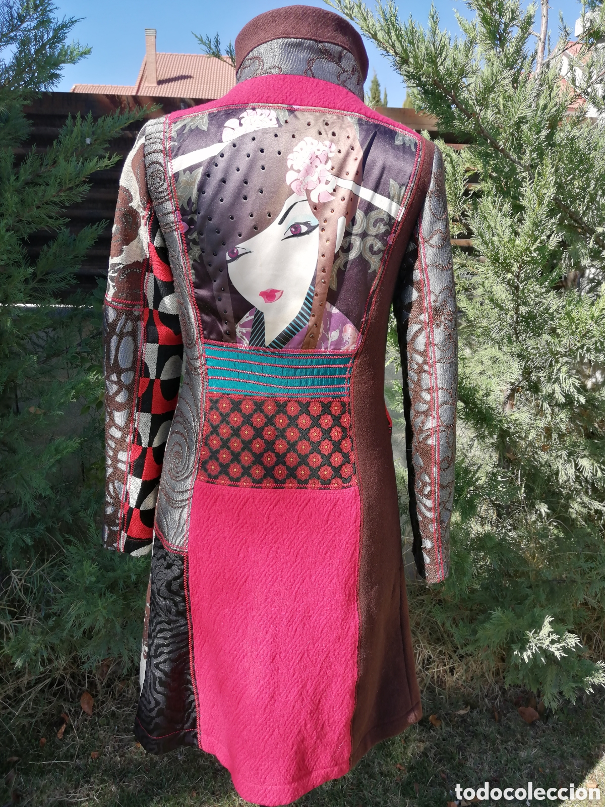Antig&uuml;edades: Abrigo Desigual largo - Foto 6