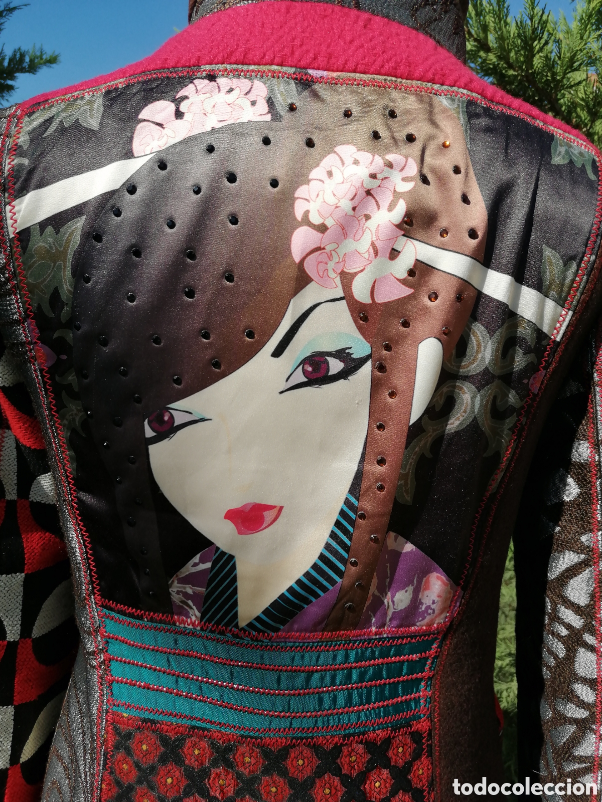 Antig&uuml;edades: Abrigo Desigual largo - Foto 7