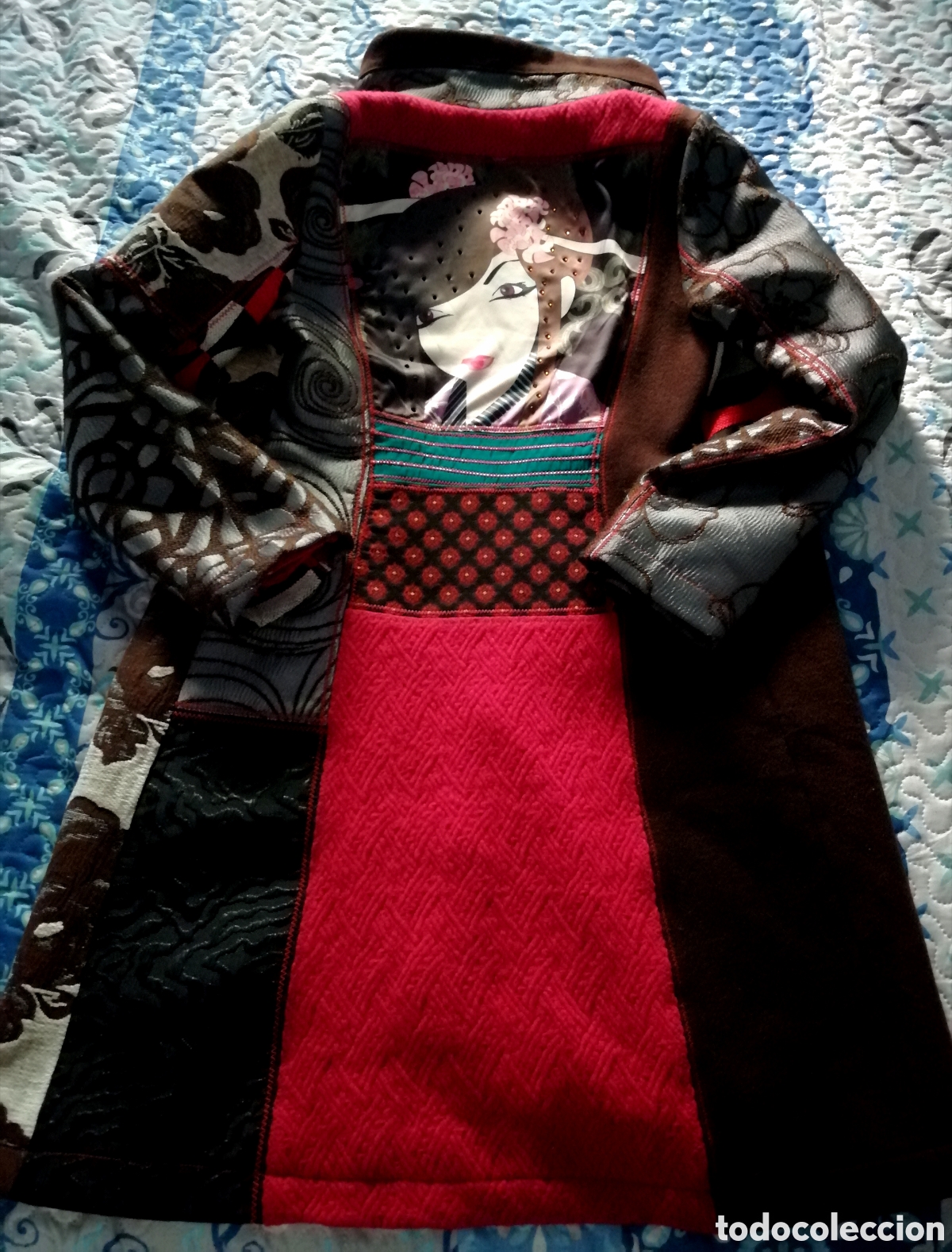 Antig&uuml;edades: Abrigo Desigual largo - Foto 10