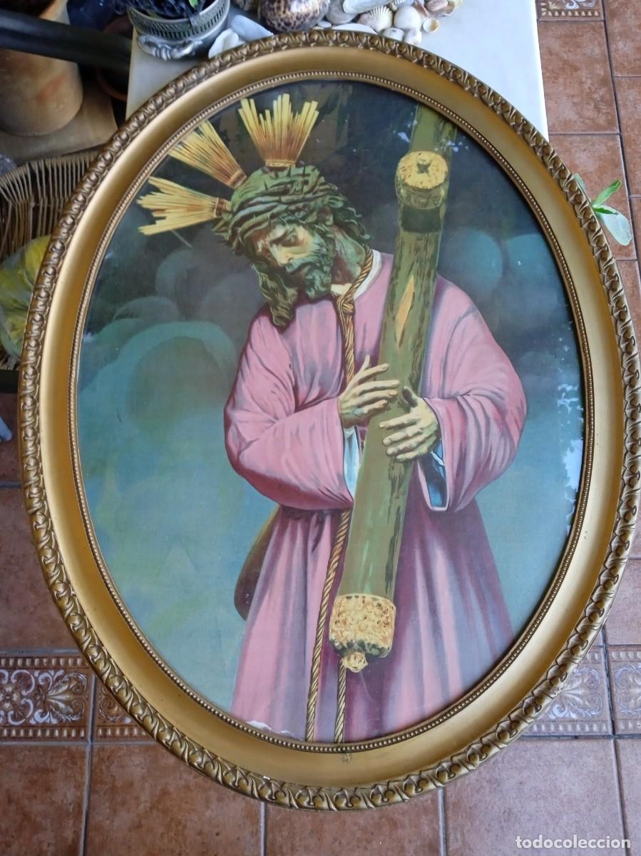 Antig&uuml;edades: Cuadro antiguo ovalado de madera con imagen del Cristo del Gran Poder - Foto 1