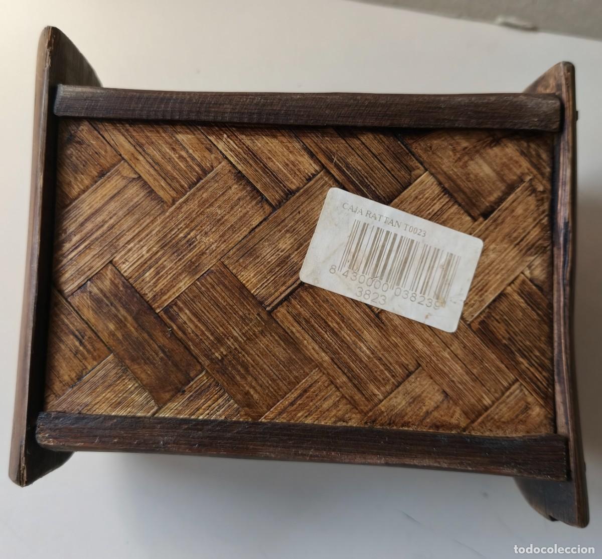 Antig&uuml;edades: CAJA DE MADERA Y RATAN - Foto 4