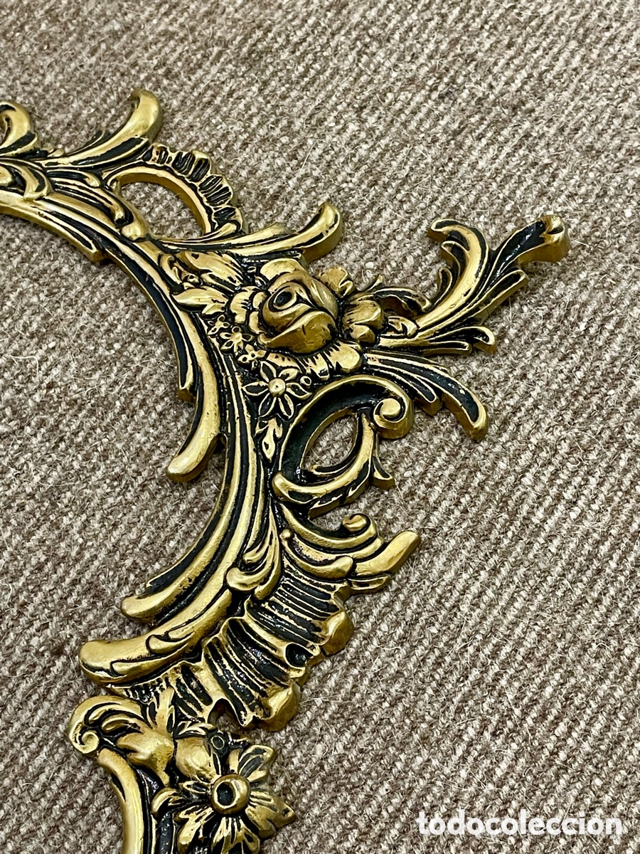 Antig&uuml;edades: Marco de bronce estilo rococ&oacute; (70 &times; 42 cm) - Foto 3