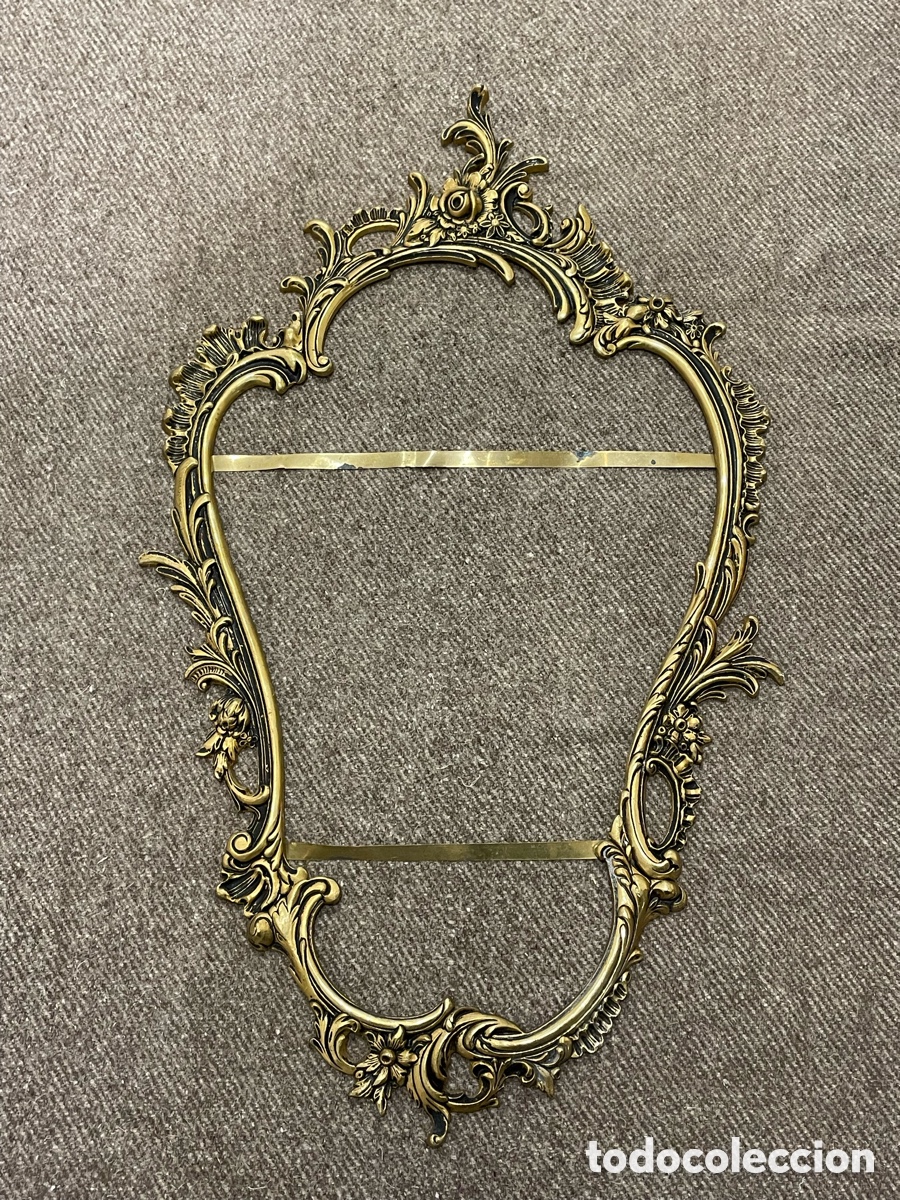 Antig&uuml;edades: Marco de bronce estilo rococ&oacute; (70 &times; 42 cm) - Foto 1