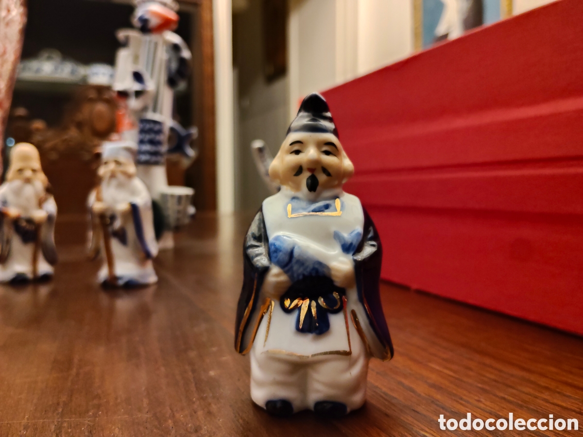 Antig&uuml;edades: Figura oriental porcelana