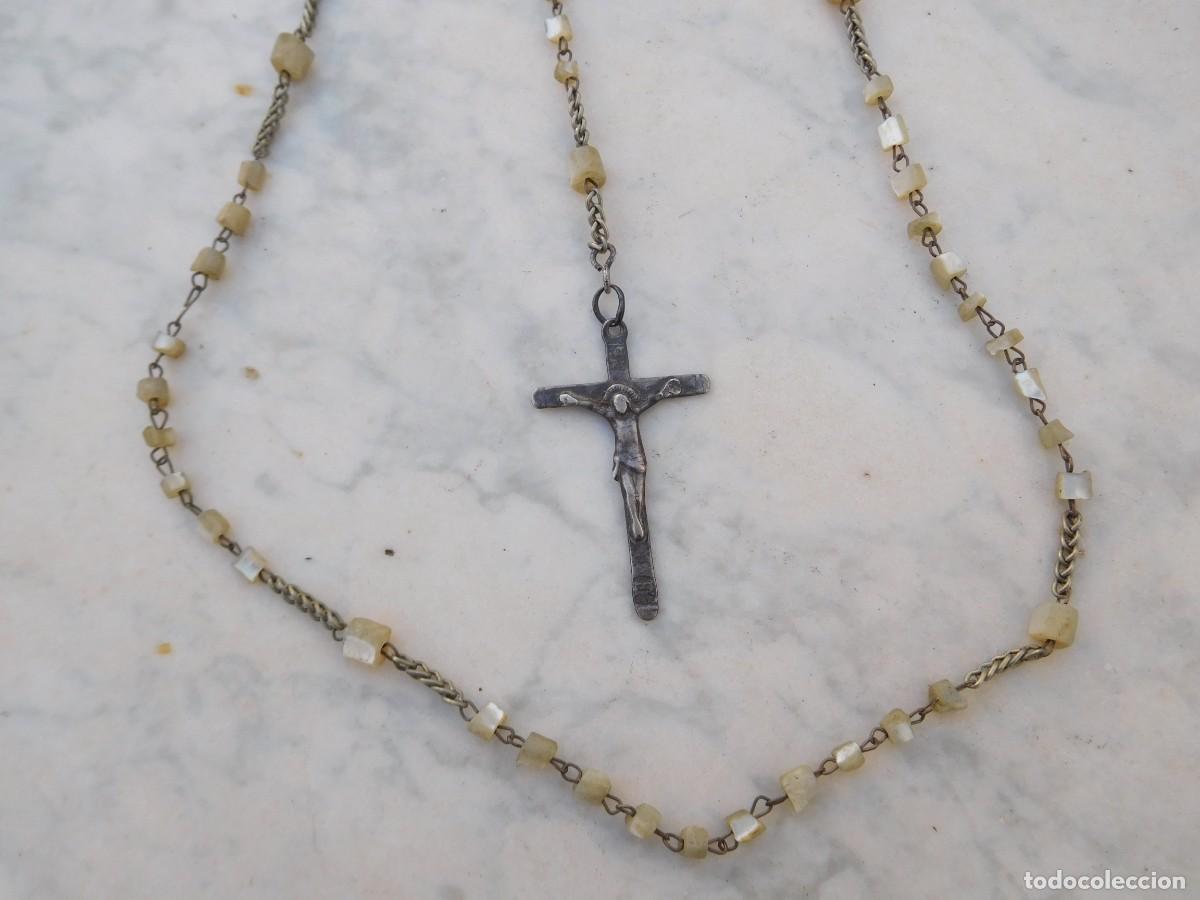 Antig&uuml;edades: Rosario de plata con cuentas de n&aacute;car - Foto 4