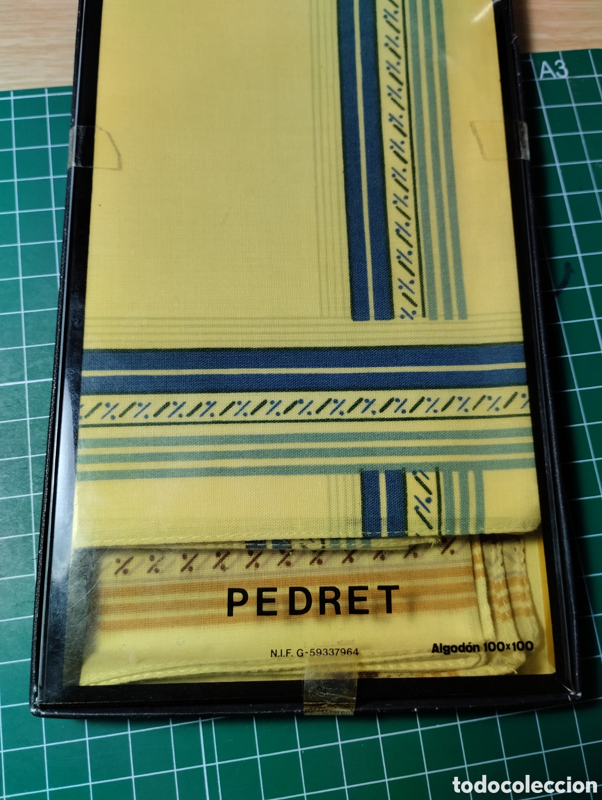 Antig&uuml;edades: Caja 6 pa&ntilde;uelos marca Pedret algod&oacute;n precintada - Foto 1