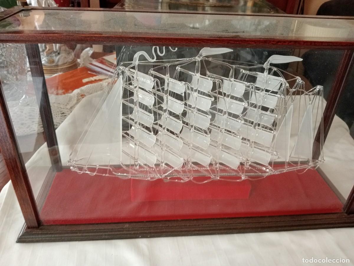 Antig&uuml;edades: BARCO DE CRISTAL CON SU URNA - Foto 2
