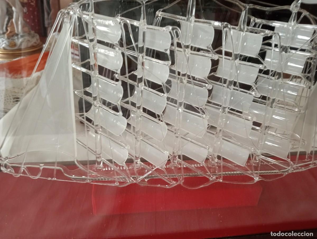 Antig&uuml;edades: BARCO DE CRISTAL CON SU URNA - Foto 3