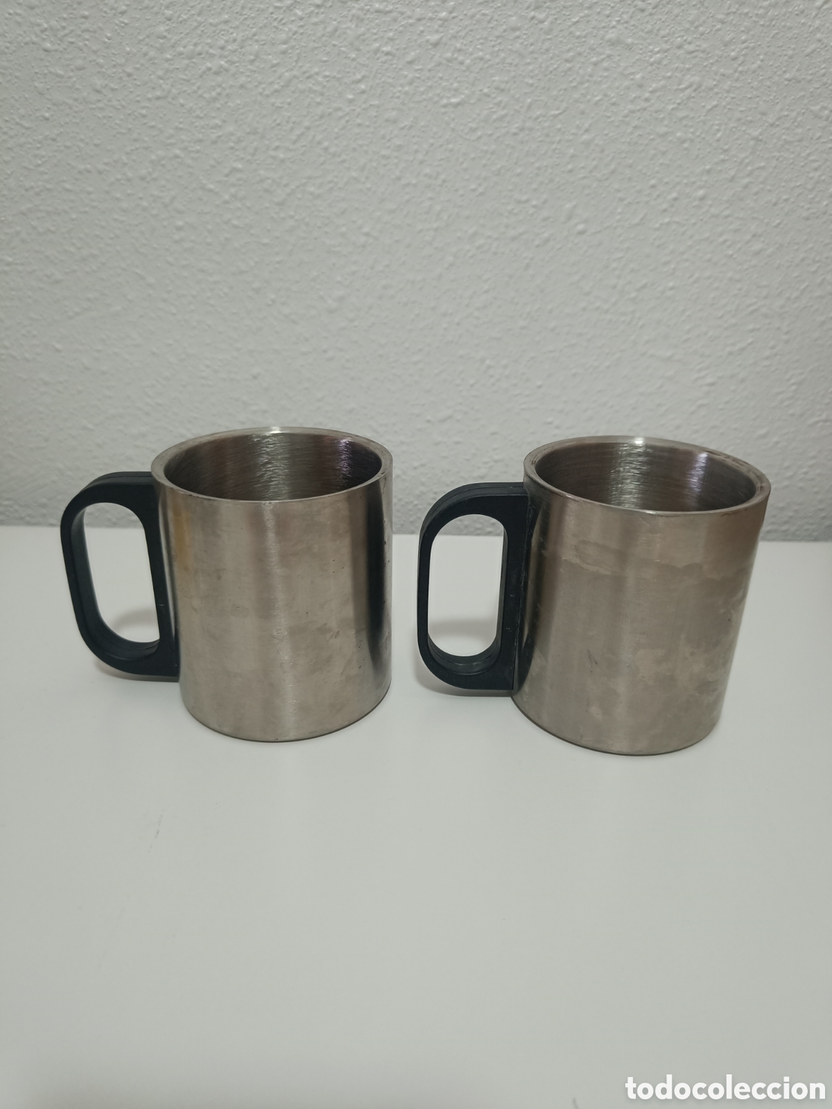 Antig&uuml;edades: Tazas de acero inoxidable - Foto 1