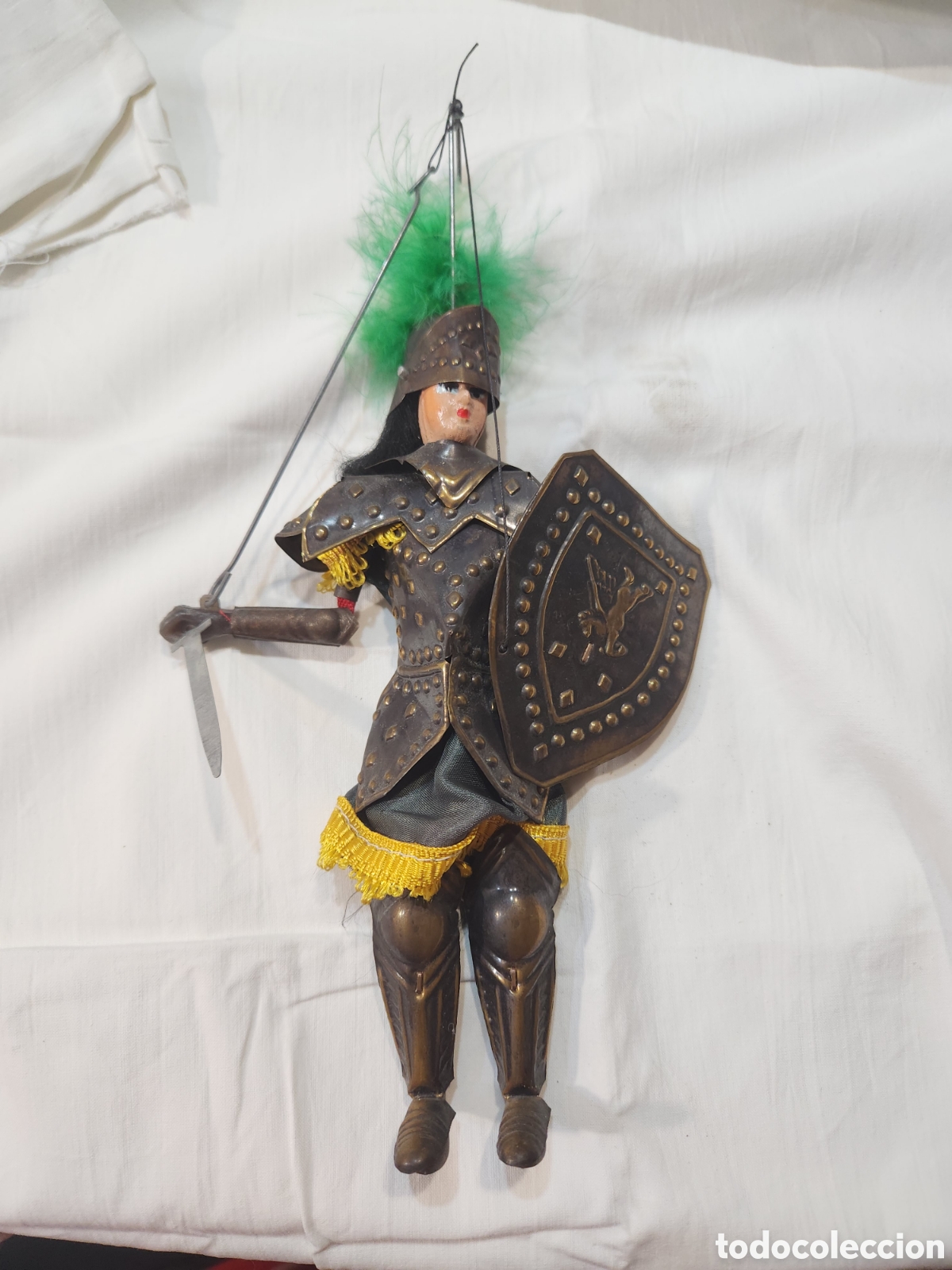 Antig&uuml;edades: ANTIGUA MARIONETA SICILIANA DE LATON, A&Ntilde;OS 40 O 50.
