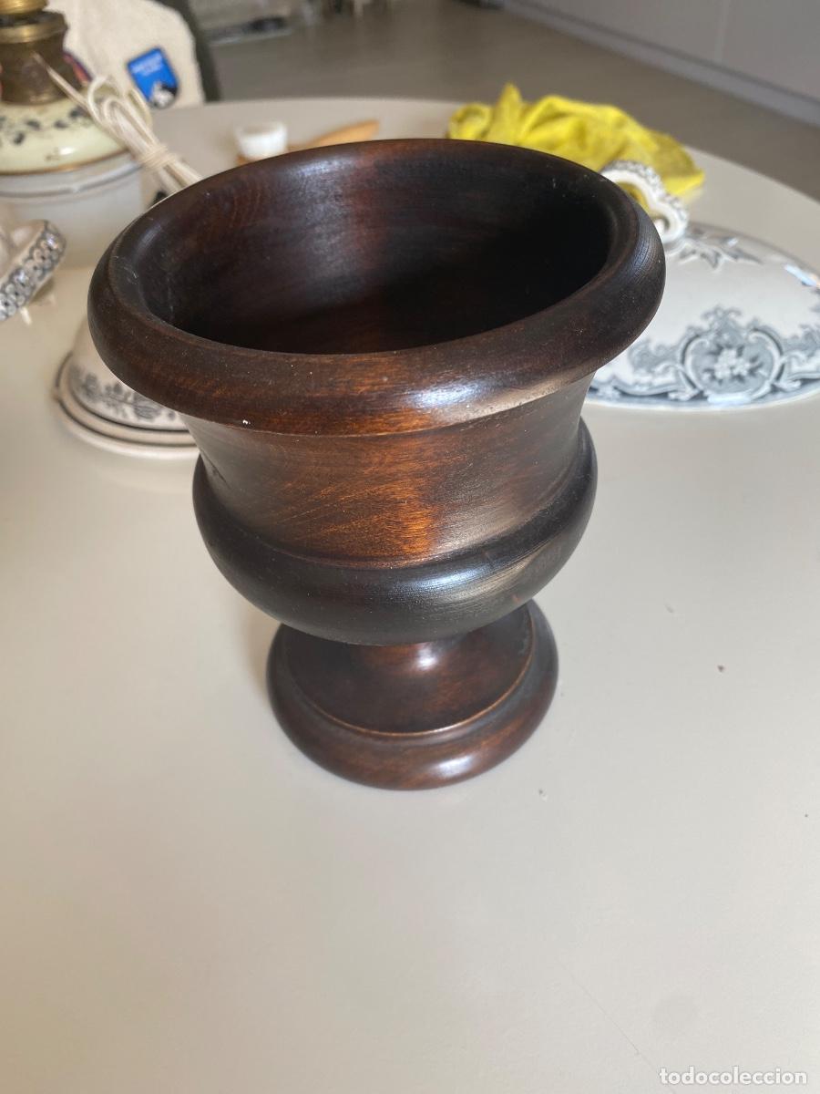 Antig&uuml;edades: Copon de madera. Altura 17 cm - Foto 2