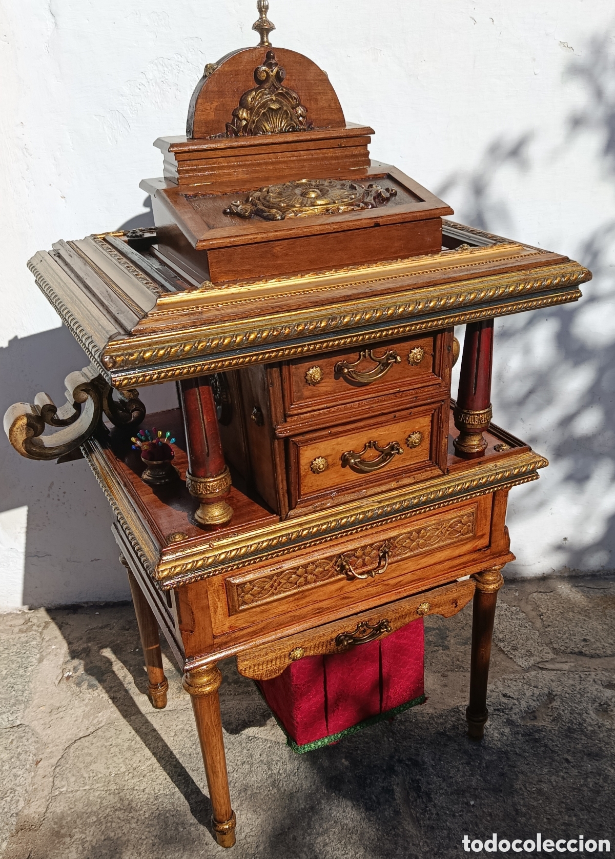 Antig&uuml;edades: Costurero de madera , metal y bronce - Foto 2
