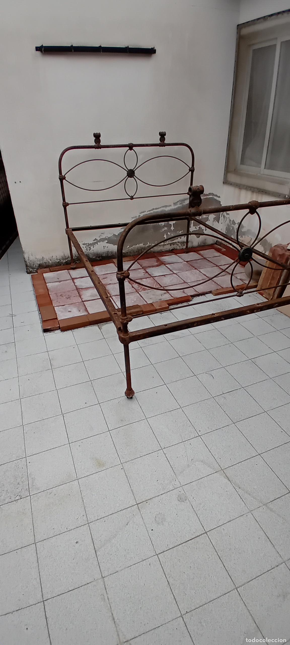 Antig&uuml;edades: ANTIGUA CAMA DE HIERRO - Foto 10