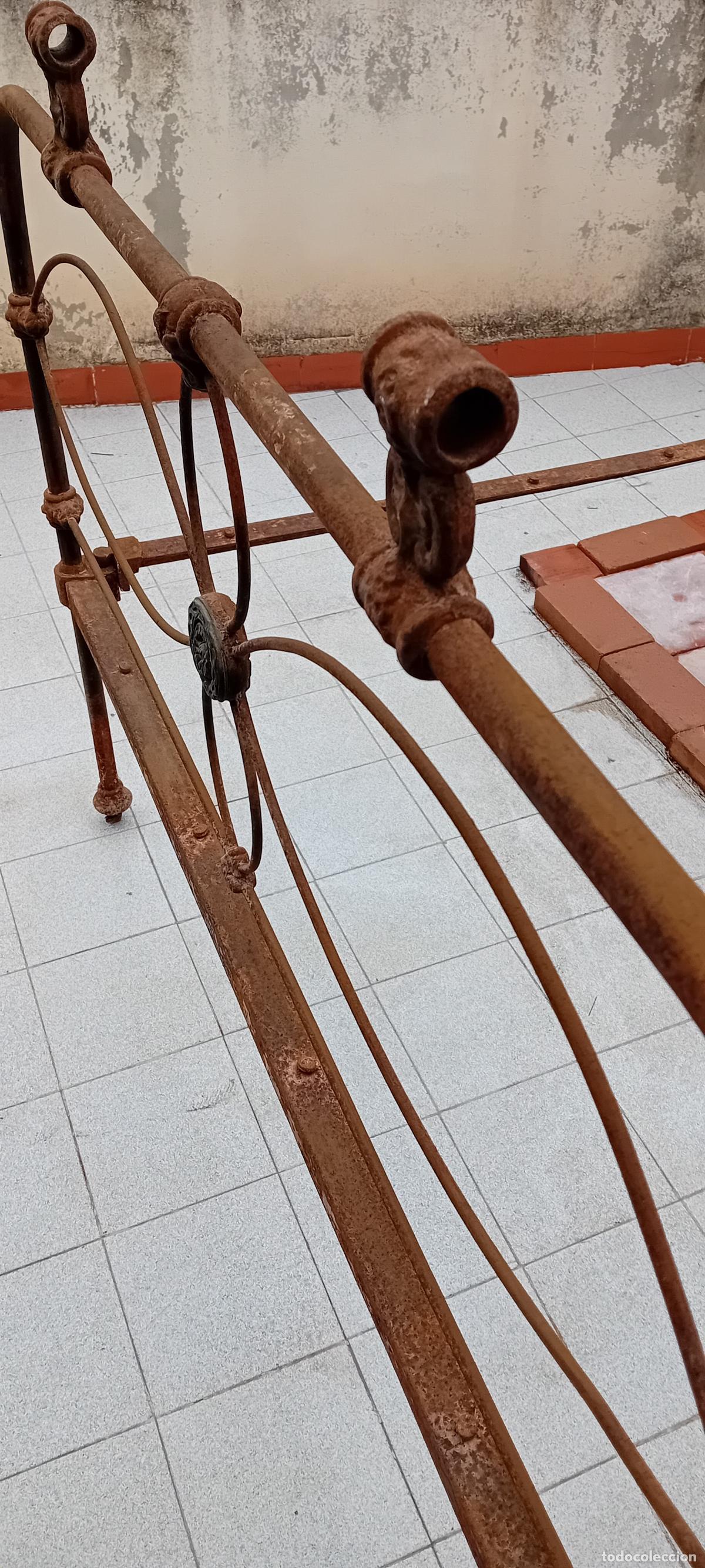 Antig&uuml;edades: ANTIGUA CAMA DE HIERRO - Foto 15
