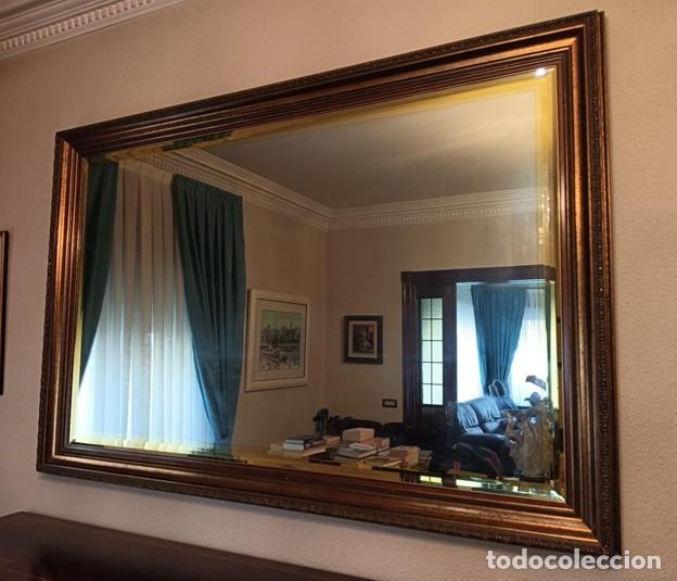 Antig&uuml;edades: Espejo de pared con marco dorado - Foto 1