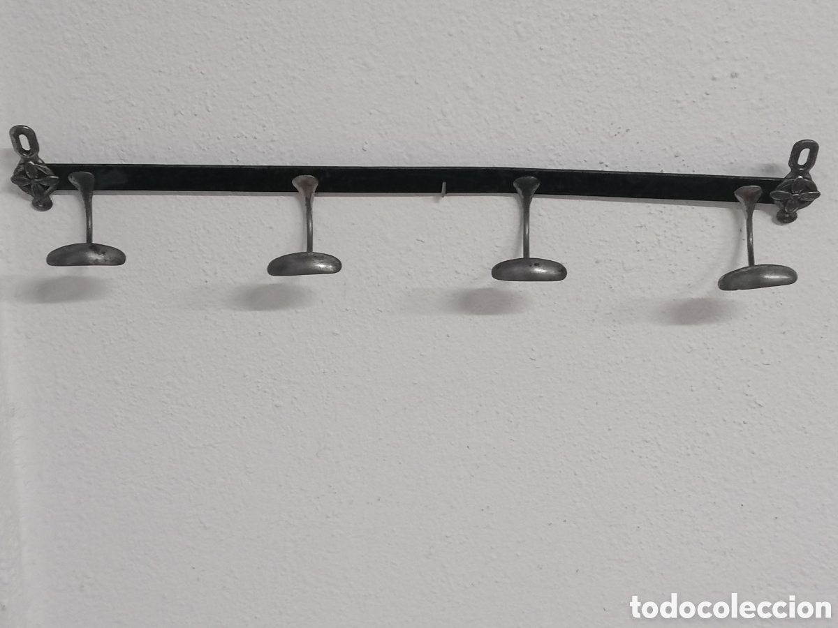 Antig&uuml;edades: Perchero de pared antiguo - Foto 2