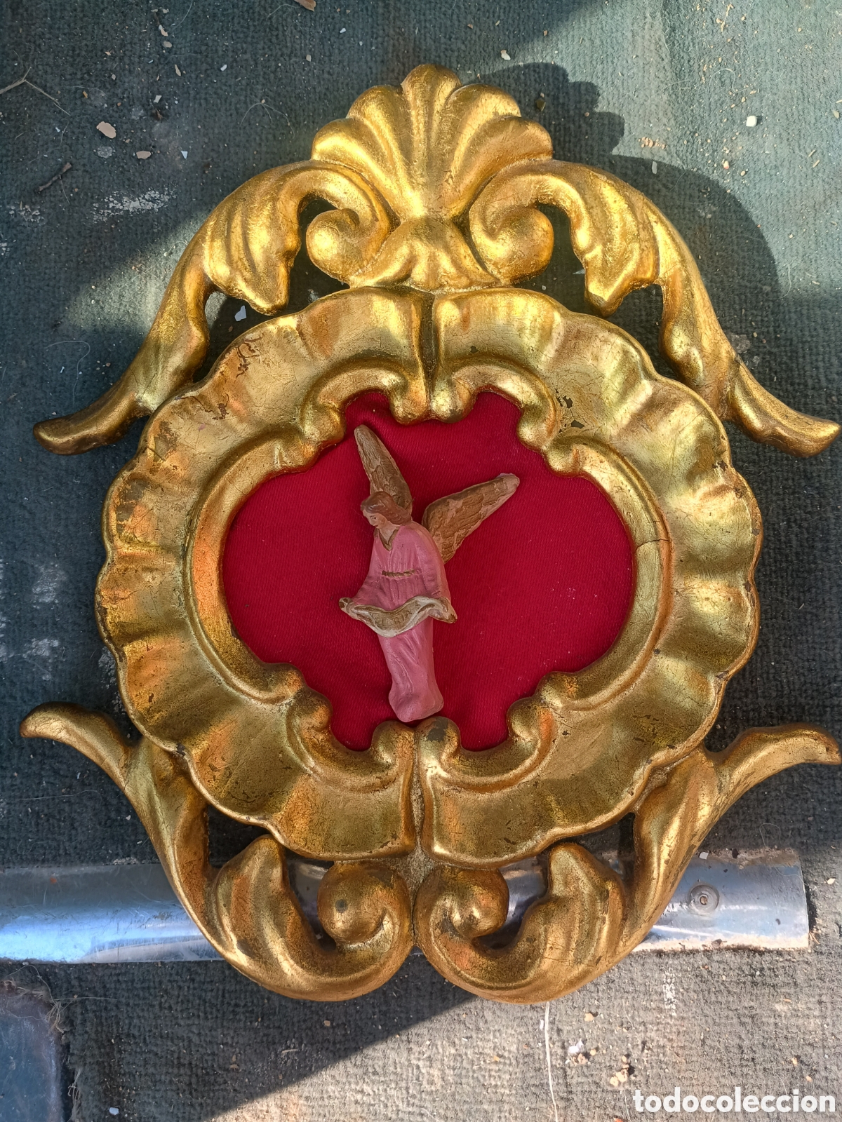 Antig&uuml;edades: Relicario curnucopia madera dorado - Foto 1