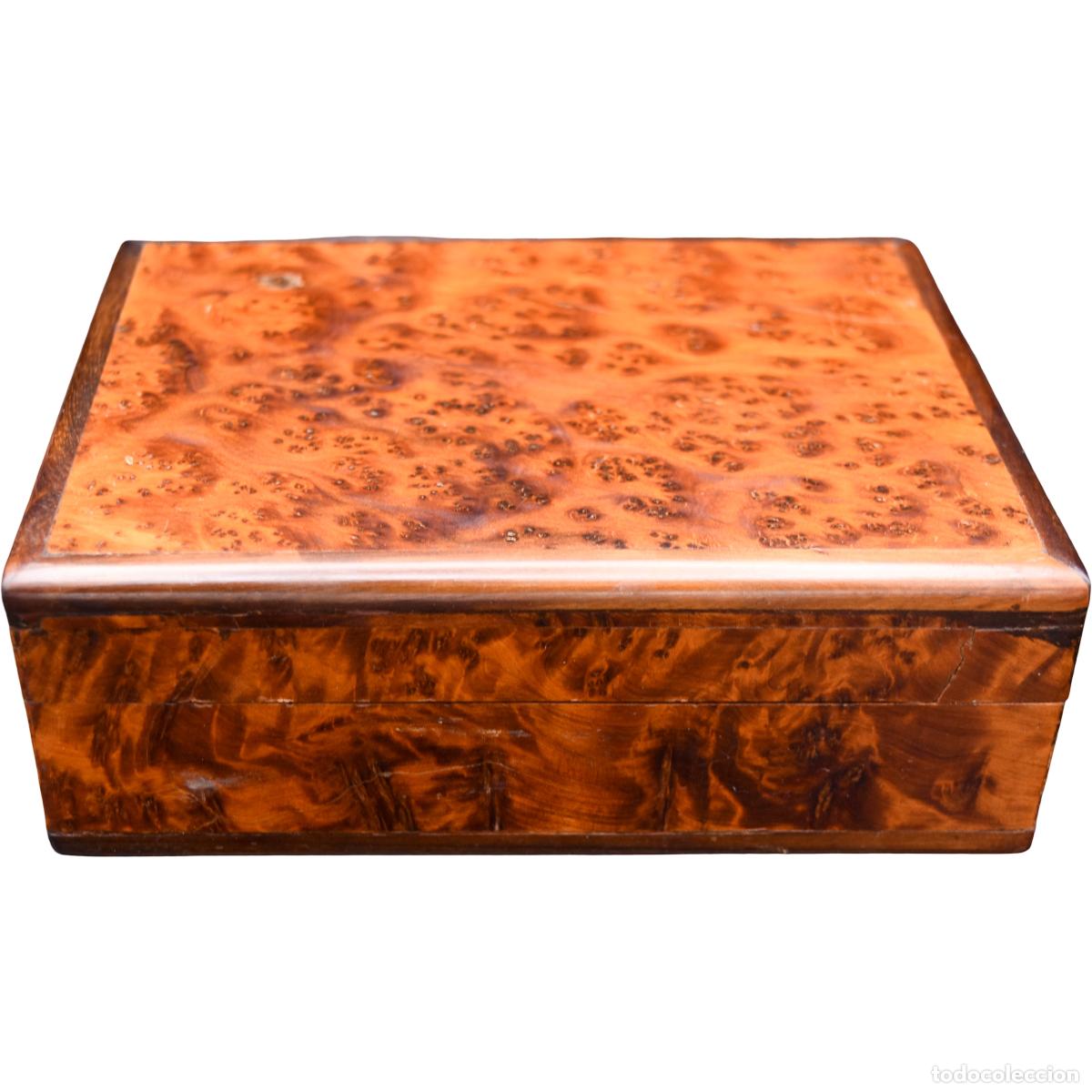 Antig&uuml;edades: Caja de madera de ra&iacute;z - Foto 2