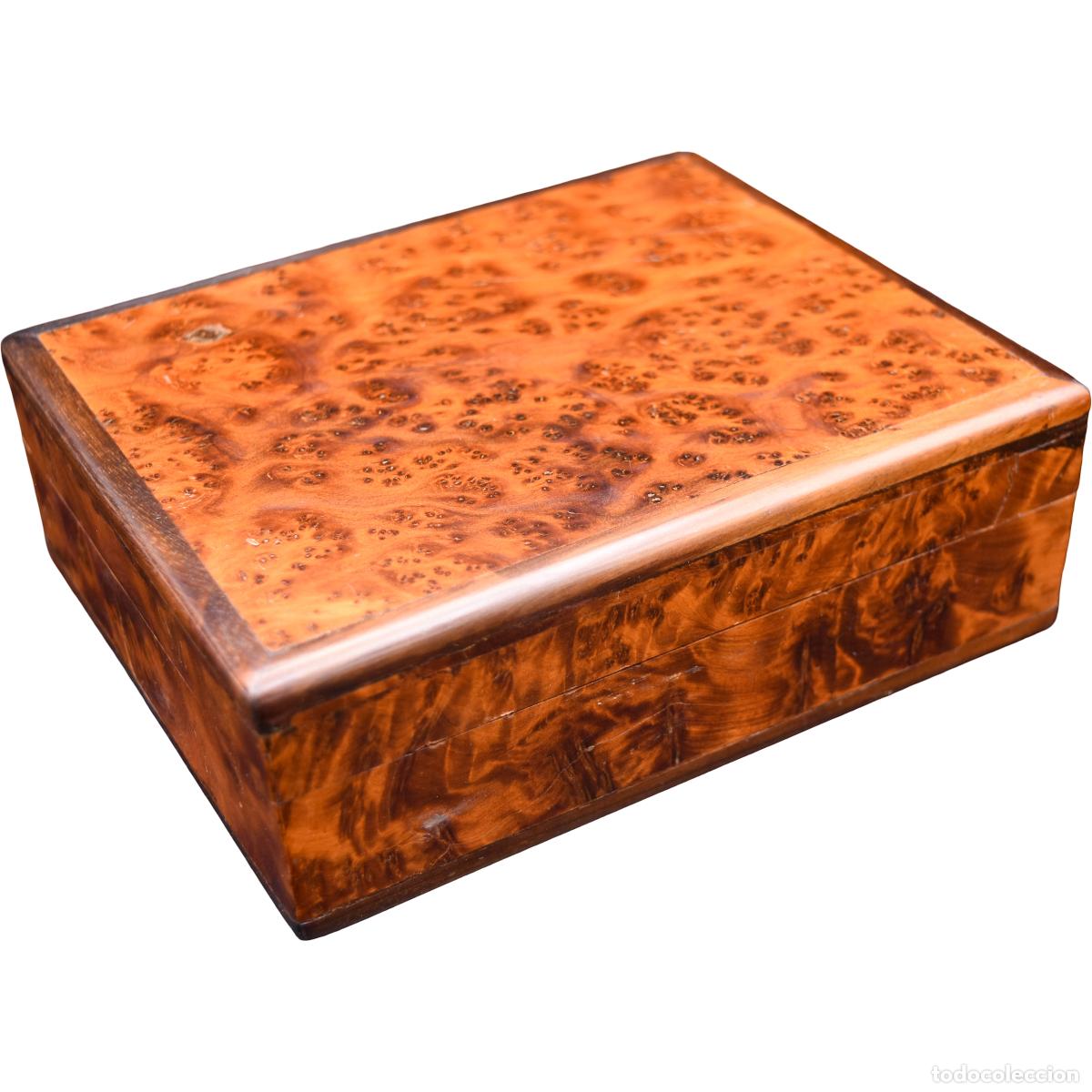Antig&uuml;edades: Caja de madera de ra&iacute;z - Foto 1
