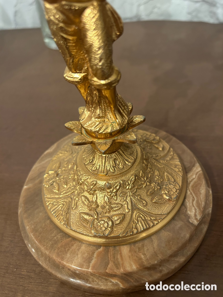 Antig&uuml;edades: Pareja de candelabros de bronce - Foto 3