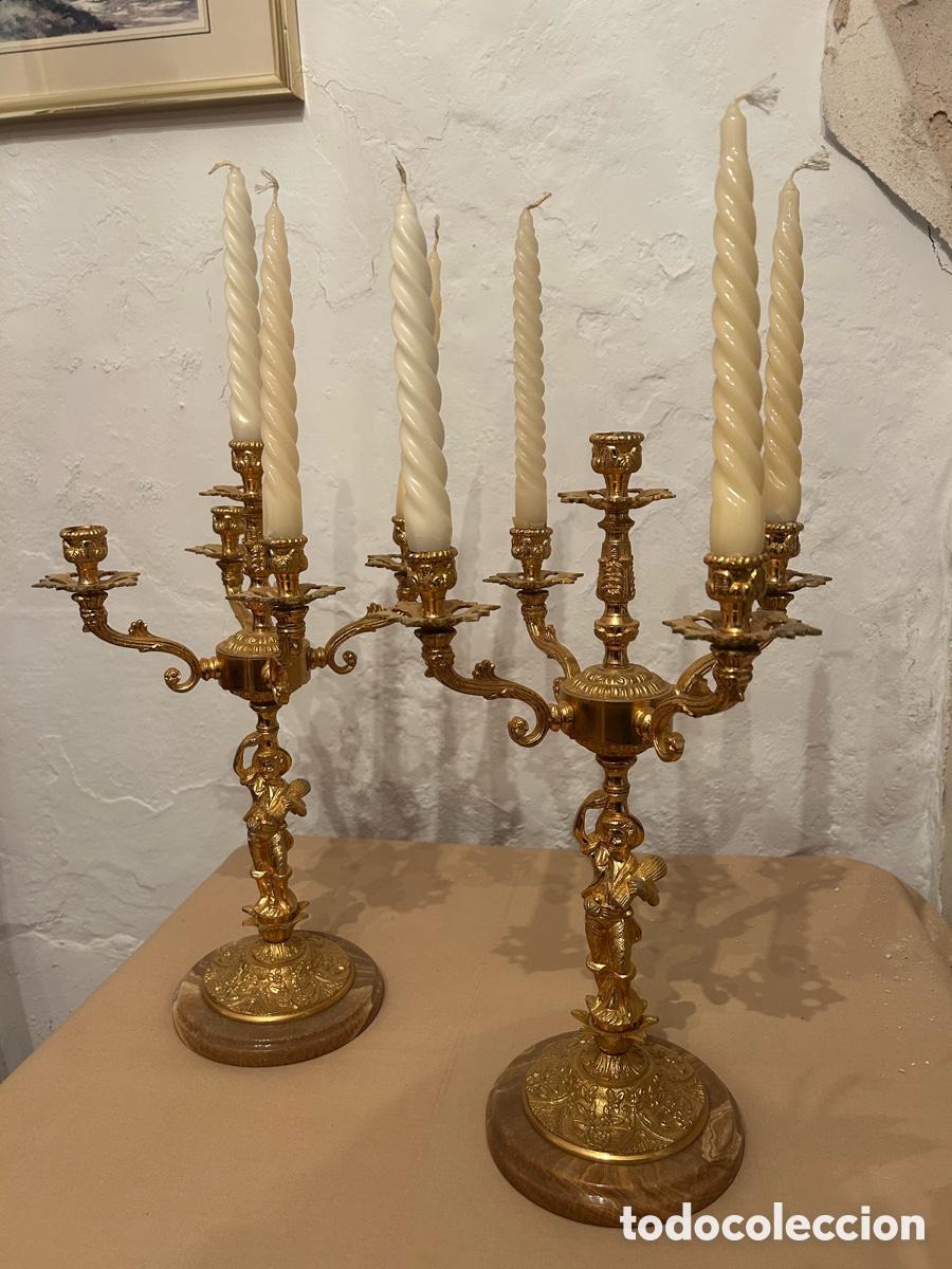Antig&uuml;edades: Pareja de candelabros de bronce - Foto 1