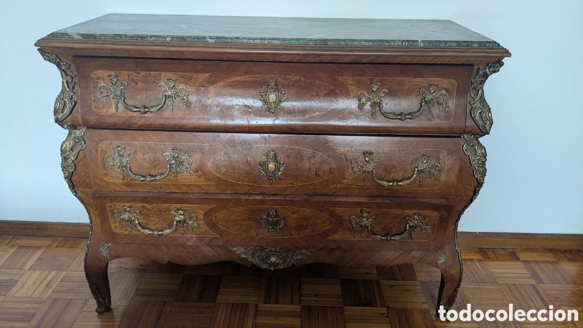 Antig&uuml;edades: C&oacute;moda antigua estilo luis xv - Foto 1