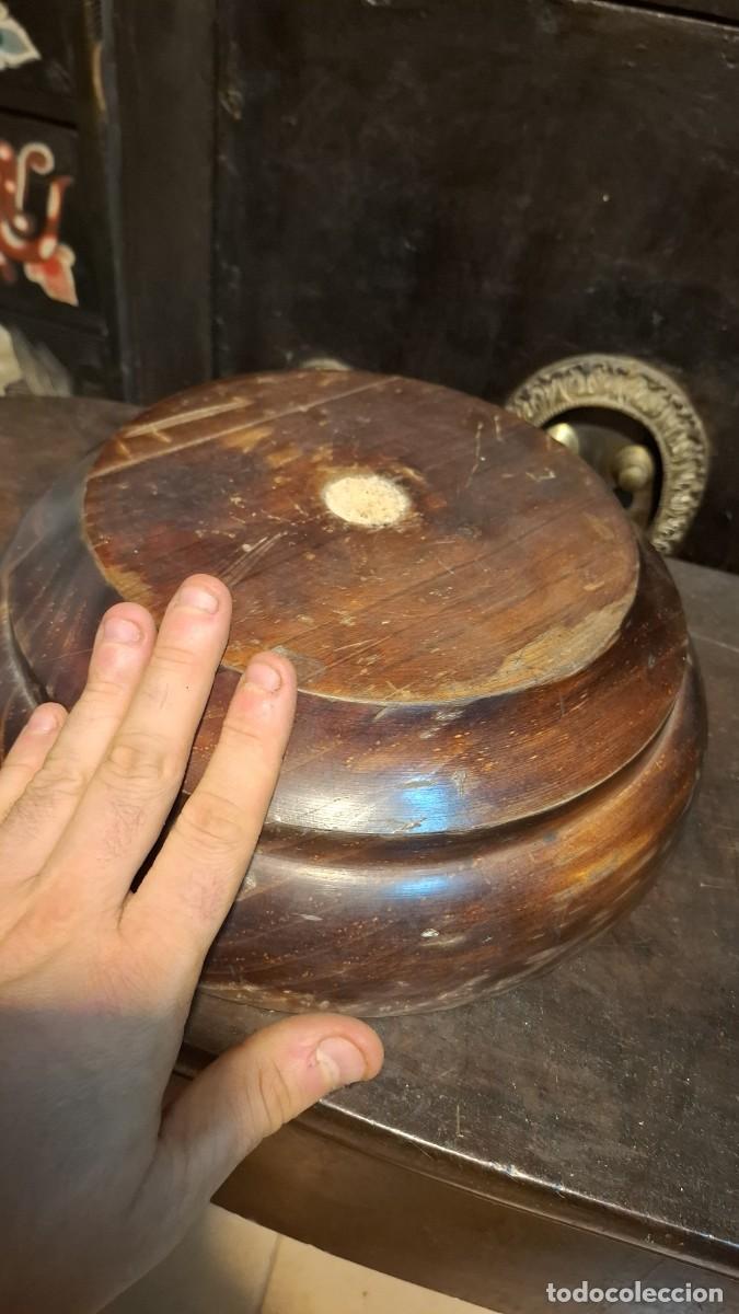 Antig&uuml;edades: Base en madera. Ideal para colocar figura u otro objeto - Foto 3
