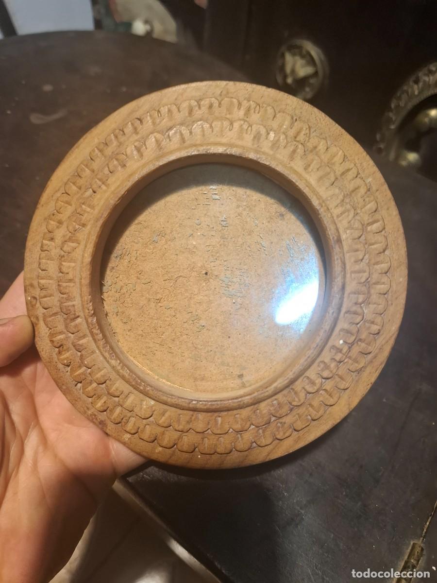 Antig&uuml;edades: Antiguo marco circular en madera tallada - Foto 1