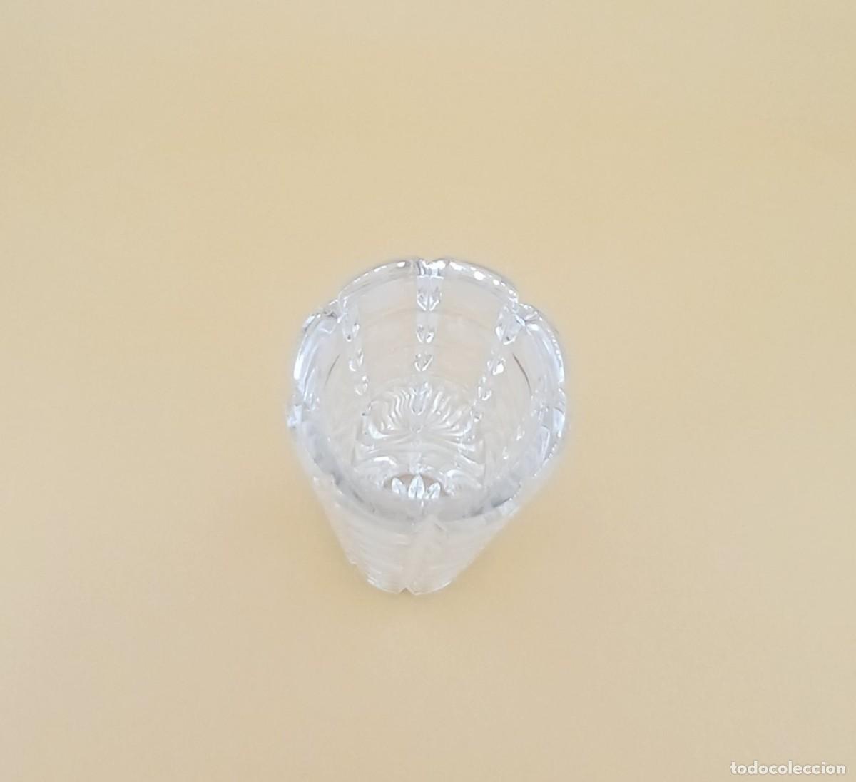 Antig&uuml;edades: Jarr&oacute;n de cristal tallado a mano - Foto 3