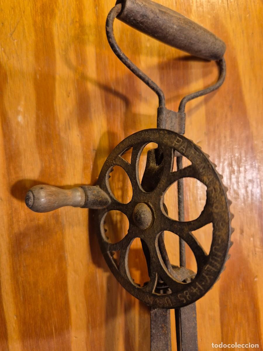Antig&uuml;edades: Batidora manual antigua - Foto 2