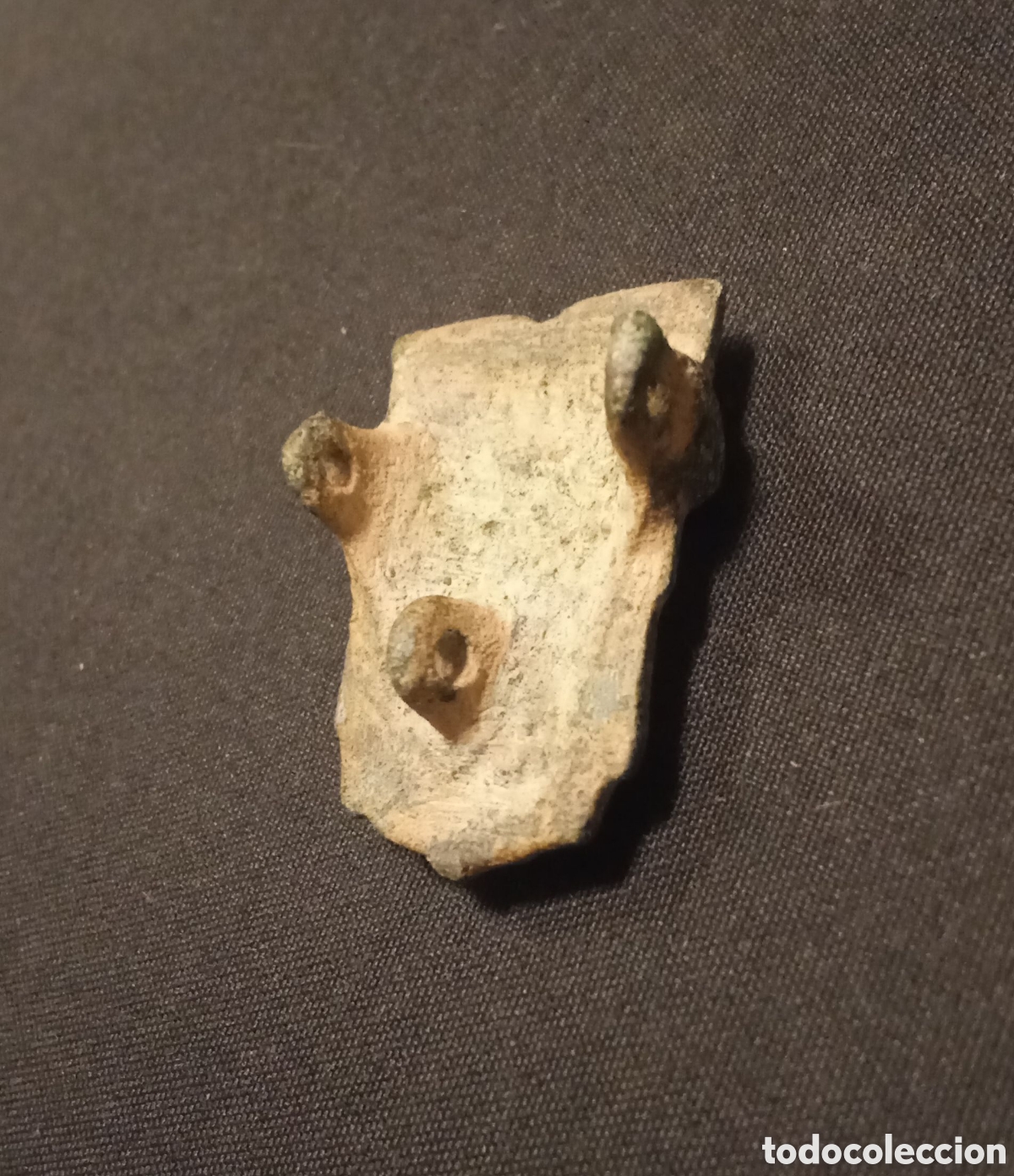 Antig&uuml;edades: HEBILLA DE CABEZA DE COCODRILO VISIGODA - Foto 2